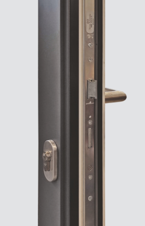 ADF_Usi-Aluminiu1224L2.jpg